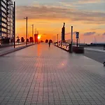 Apartment Sea,sun And Fun Vernieuwd Modern Op Toplocatie 50 M Visserkaai Ostend